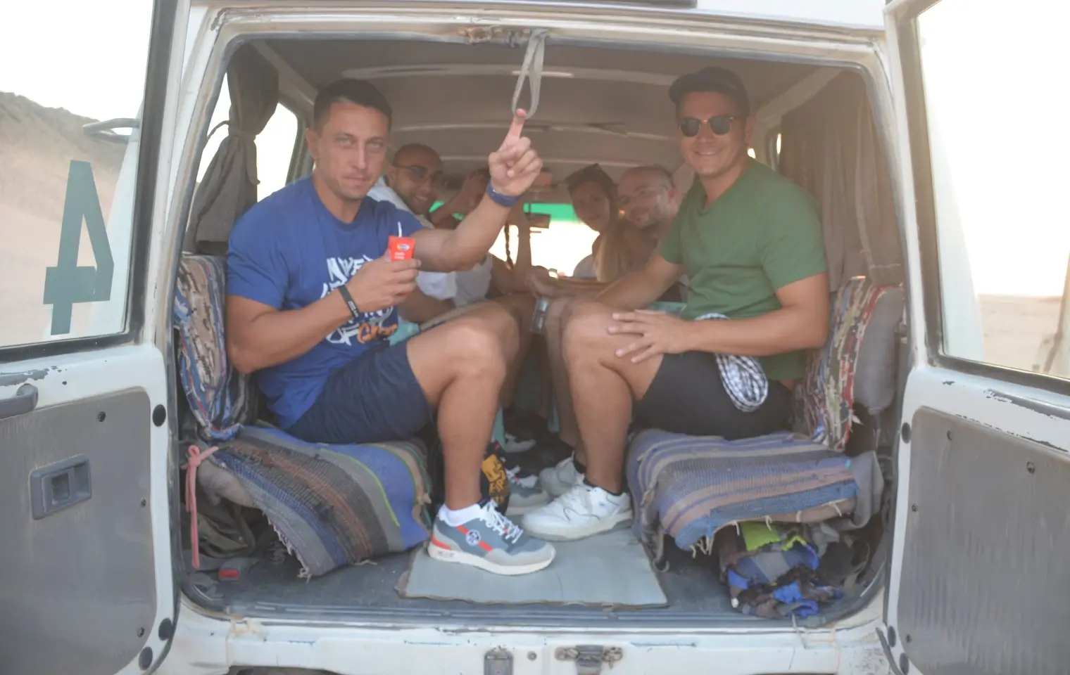 Adventure through the Sahara, Del Systems’ team building in Egypt Adventure through the Sahara, Del Systems’ team building in Egypt